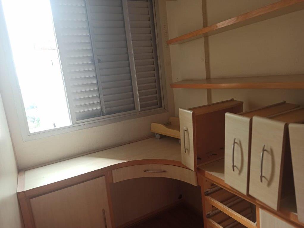 APARTAMENTO DE 2 QUARTOS, UM ABERTO PARA ESCRITÓRIO, COM VAGA NO ALTO DA LAPA