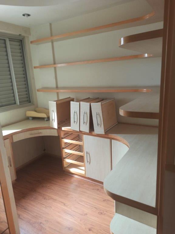 APARTAMENTO DE 2 QUARTOS, UM ABERTO PARA ESCRITÓRIO, COM VAGA NO ALTO DA LAPA