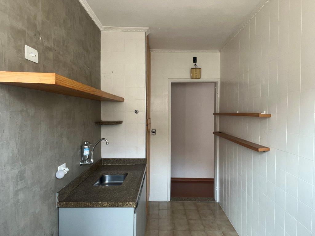 APARTAMENTO PARA VENDER NO COND CENTRAL PQ LAPA – SALA GRANDE VOLTADO PARA O JARDIM