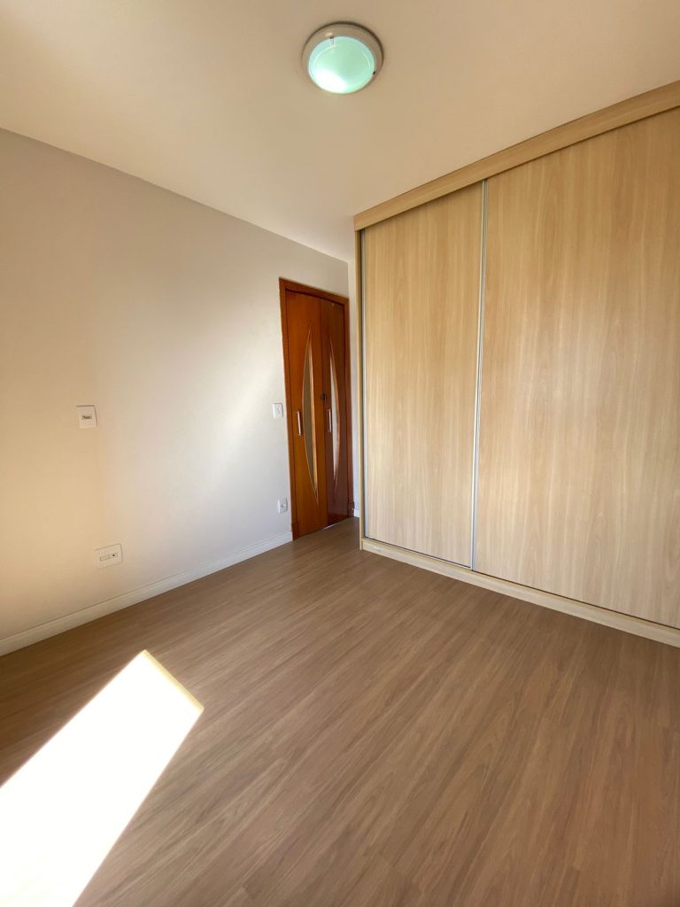 APARTAMENTO 2 DORMITORIOS – VENDA LAPA de Baixo