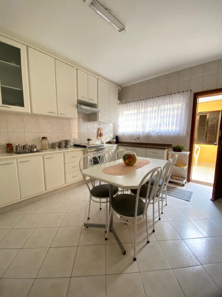 CASA 3 DORMITÓRIOS A VENDA – VILA JAGUARA