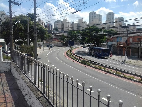 Ampla Casa para Venda no Butantã de 250m²