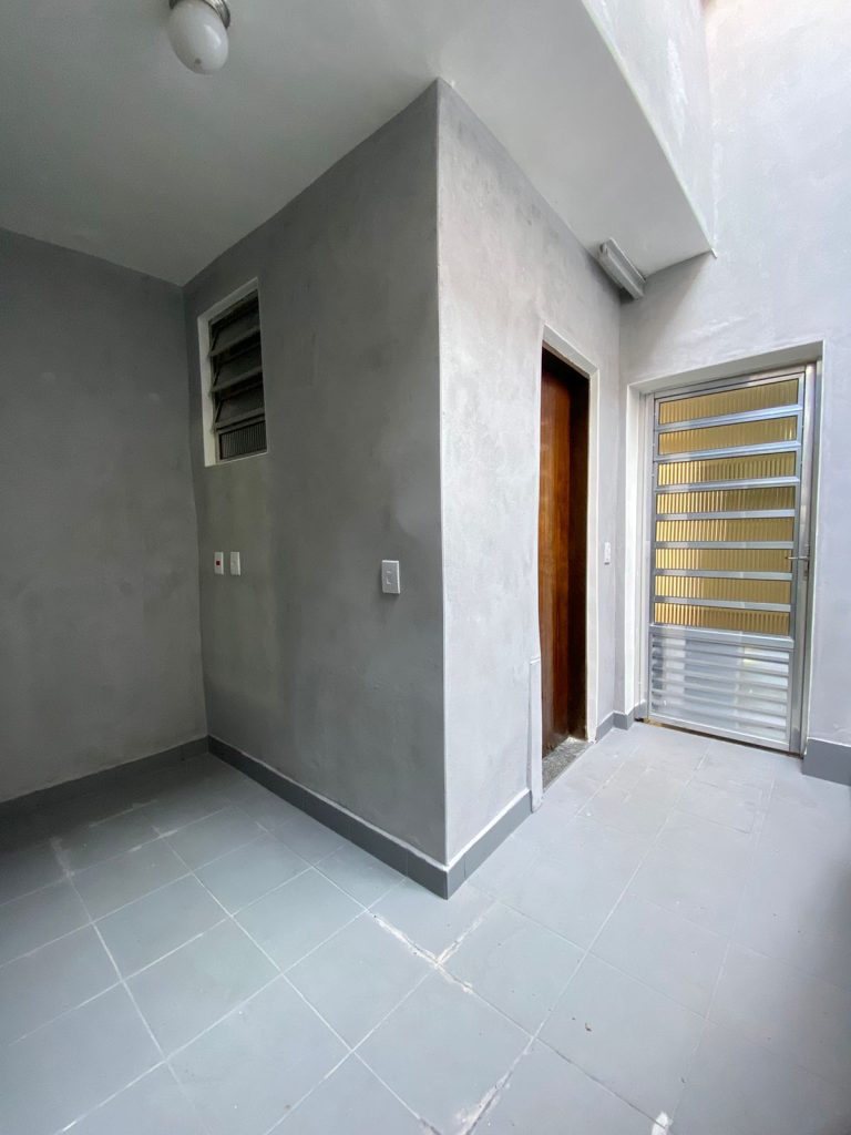 CASA A VENDA EM VILA – VILA LEOPOLDINA