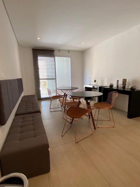 APARTAMENTO PARA VENDER NA LAPA COM DOIS DORMITÓRIOS, AR-CONDICIONADO E VAGA