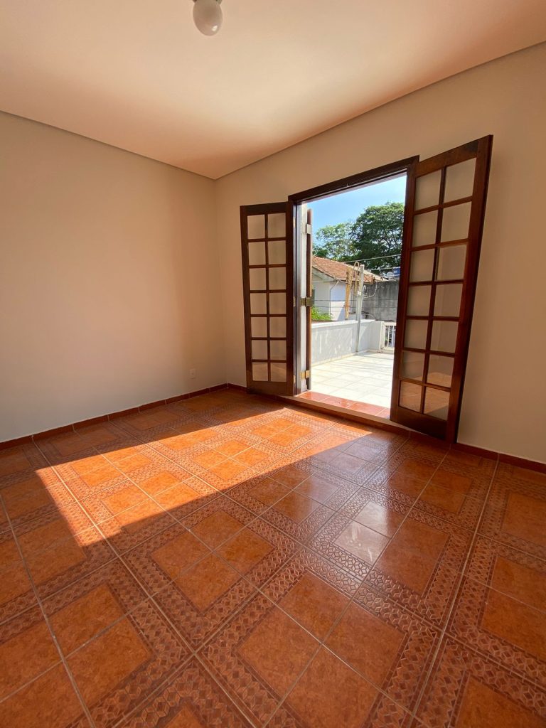 CASA A VENDA EM VILA – VILA LEOPOLDINA