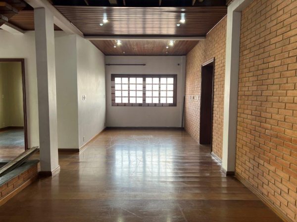CASA PARA ALUGAR EM PIRITUBA COM 3 DORMITÓRIOS E QUINTAL AMPLO