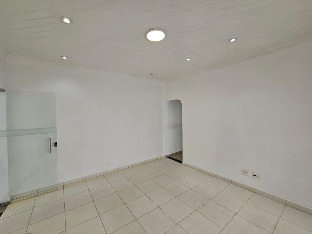 V. LEOPOLDINA CASA TÉRREA PARA LOCAÇÃO COM 3 SALAS E 2 VAGAS V. LEOPOLDINA CASA TÉRREA PARA LOCAÇÃO COM 3 SALAS E 2 VAGAS