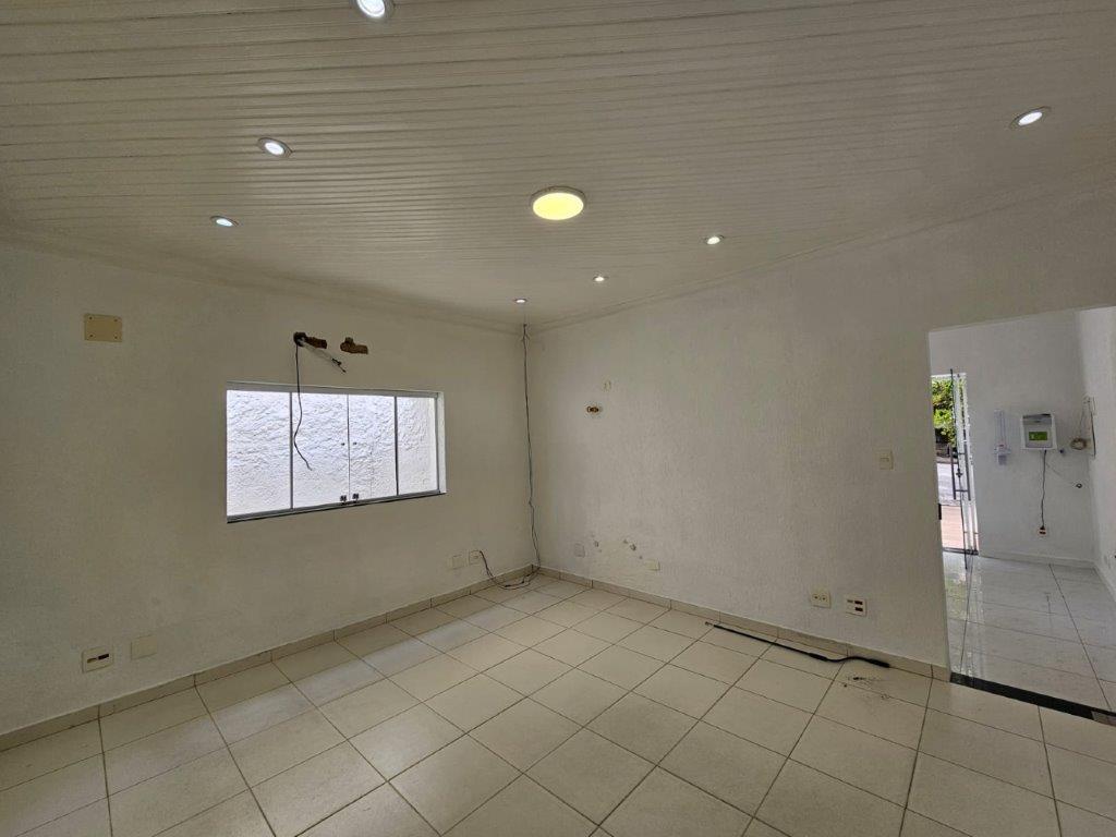 V. LEOPOLDINA CASA TÉRREA PARA LOCAÇÃO COM 3 SALAS E 2 VAGAS V. LEOPOLDINA CASA TÉRREA PARA LOCAÇÃO COM 3 SALAS E 2 VAGAS