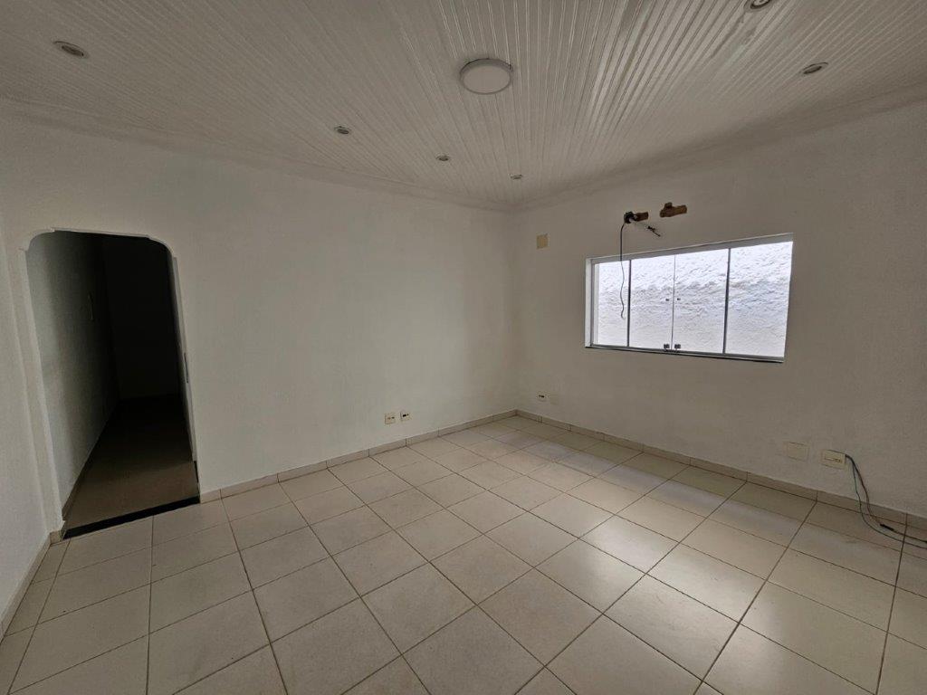V. LEOPOLDINA CASA TÉRREA PARA LOCAÇÃO COM 3 SALAS E 2 VAGAS V. LEOPOLDINA CASA TÉRREA PARA LOCAÇÃO COM 3 SALAS E 2 VAGAS