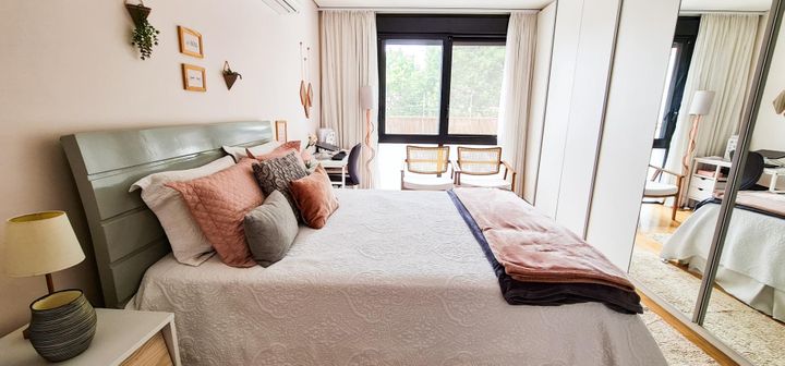 Casa para venda possui 466 metros quadrados com 4 quartos em Vila Ipojuca – São Paulo – SP