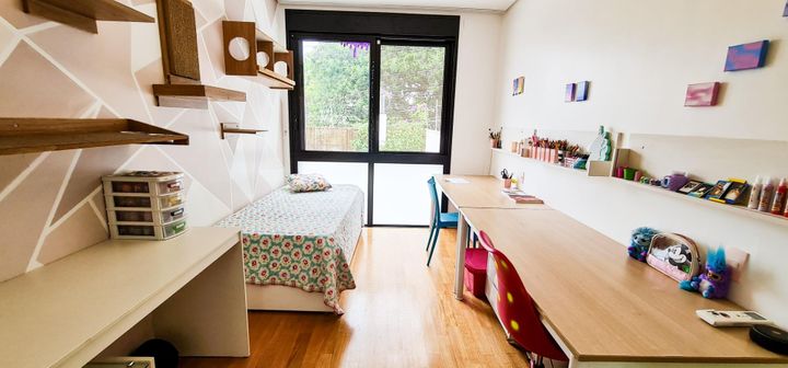 Casa para venda possui 466 metros quadrados com 4 quartos em Vila Ipojuca – São Paulo – SP