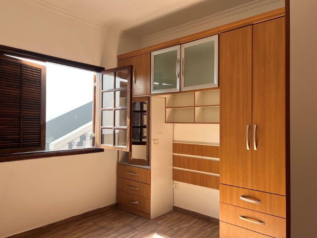 CASA TÉRREA À VENDA NO PARQUE MARIA DOMITILA