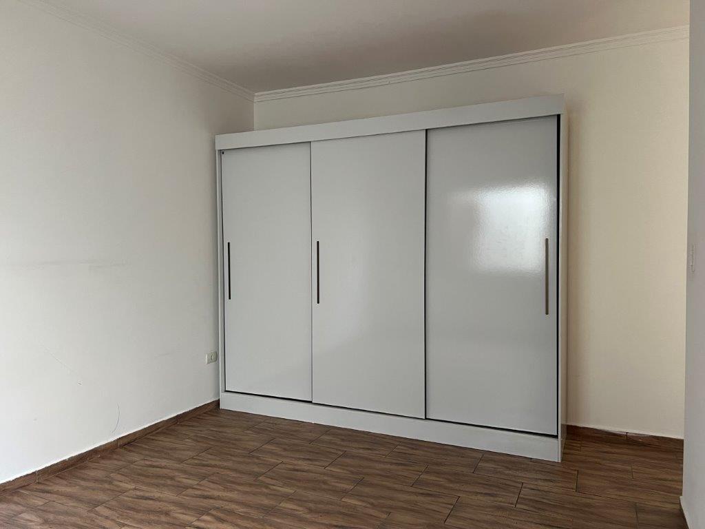 CASA TÉRREA À VENDA NO PARQUE MARIA DOMITILA