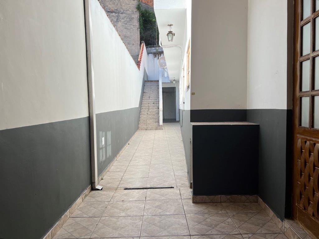 CASA TÉRREA À VENDA NO PARQUE MARIA DOMITILA