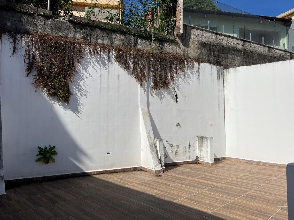 CASA TÉRREA À VENDA NO PARQUE MARIA DOMITILA