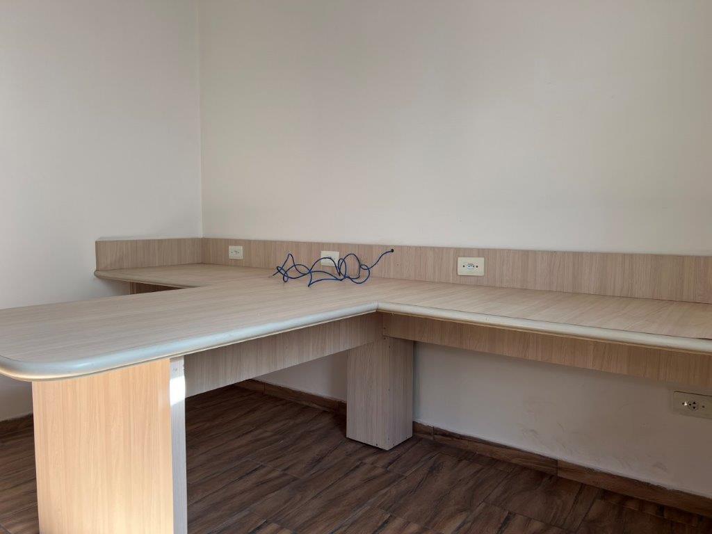 CASA TÉRREA À VENDA NO PARQUE MARIA DOMITILA