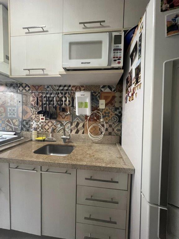 APARTAMENTO À VENDA NA LAPA DE BAIXO