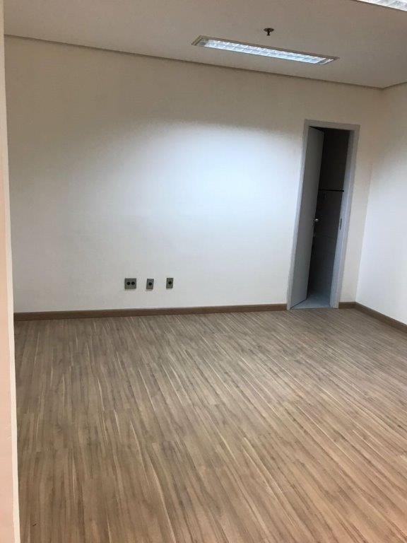 LAPA CONJUNTO COMERCIAL PARA LOCAÇÃO NA RUA DOMINGOS RODRIGUES