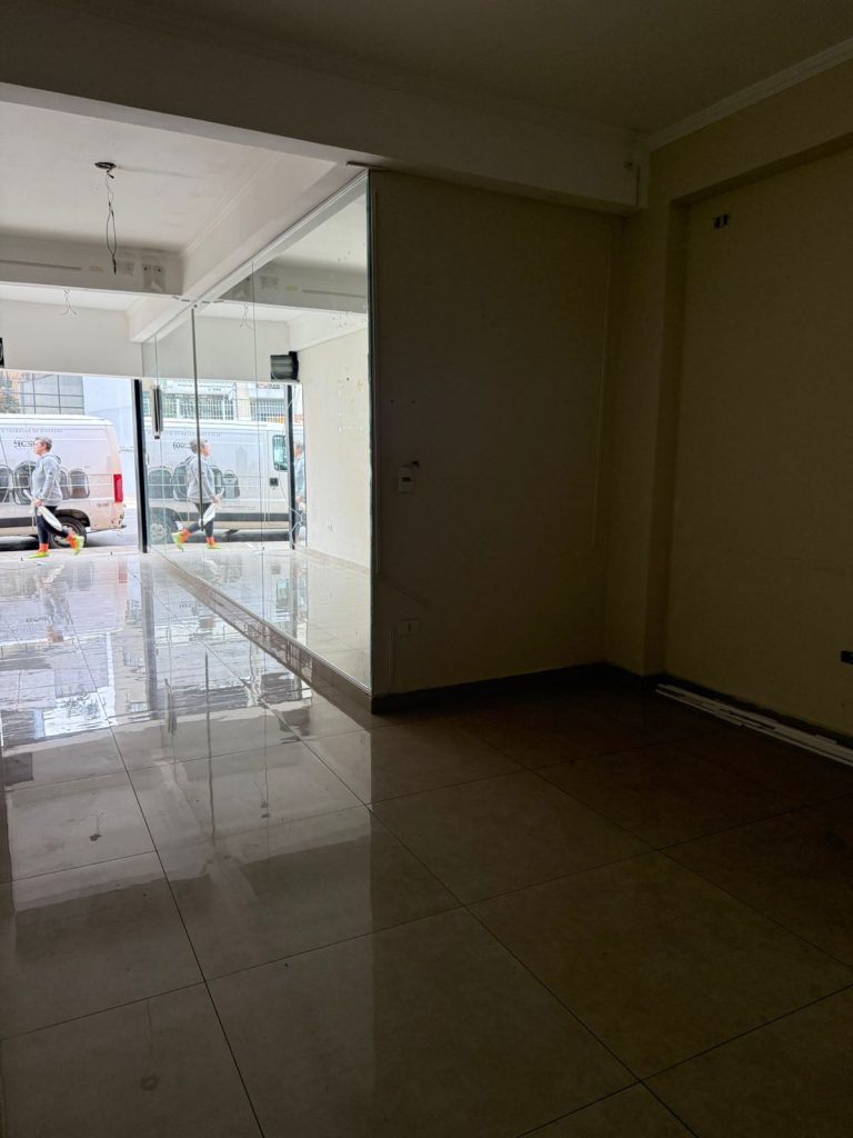 SALAO COMERCIAL LOCAÇÂO – LAPA próximo 12