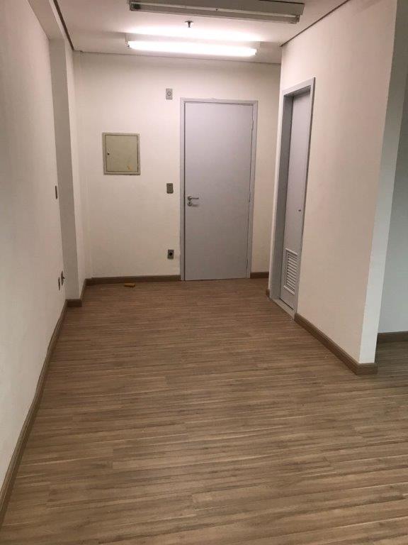 LAPA CONJUNTO COMERCIAL PARA LOCAÇÃO NA RUA DOMINGOS RODRIGUES