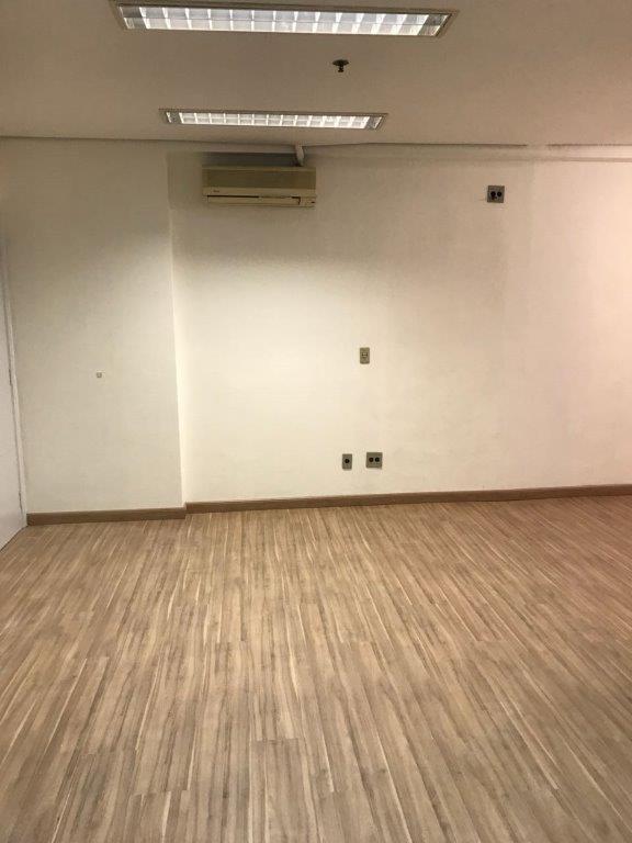 LAPA CONJUNTO COMERCIAL PARA LOCAÇÃO NA RUA DOMINGOS RODRIGUES