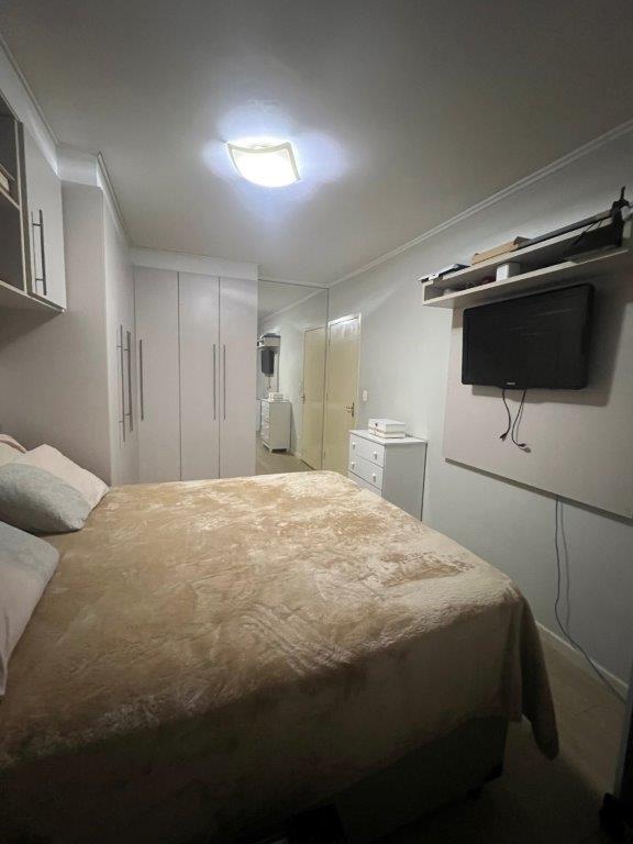 APARTAMENTO À VENDA NA LAPA DE BAIXO