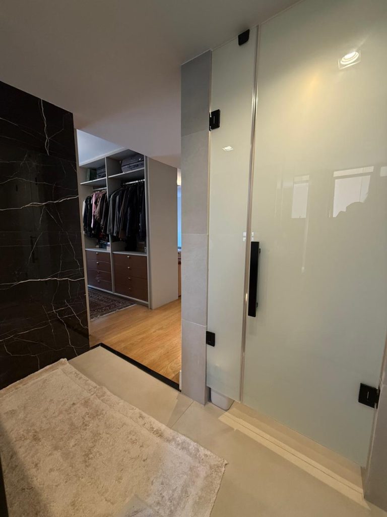 Apartamento exclusivo em Moema – 210m² de sofisticação