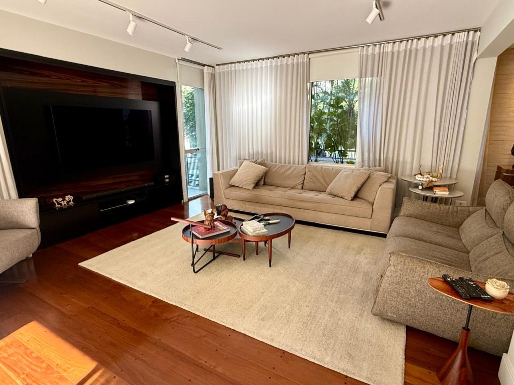 Apartamento exclusivo em Moema – 210m² de sofisticação