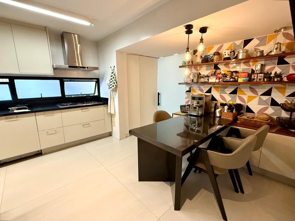 Apartamento exclusivo em Moema – 210m² de sofisticação