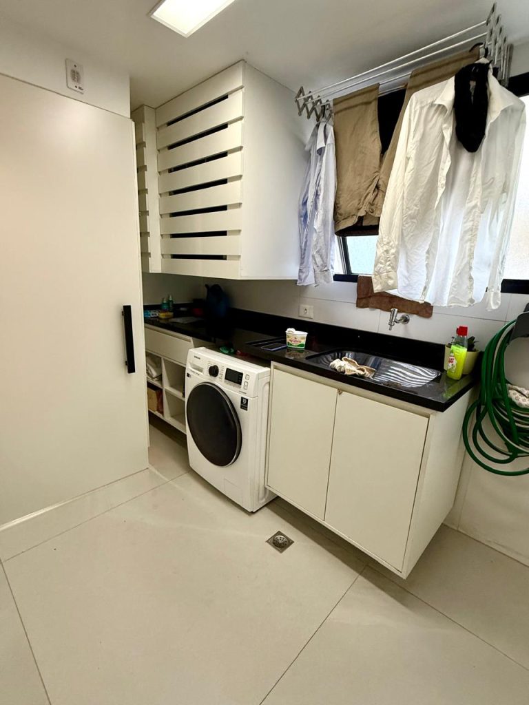 Apartamento exclusivo em Moema – 210m² de sofisticação