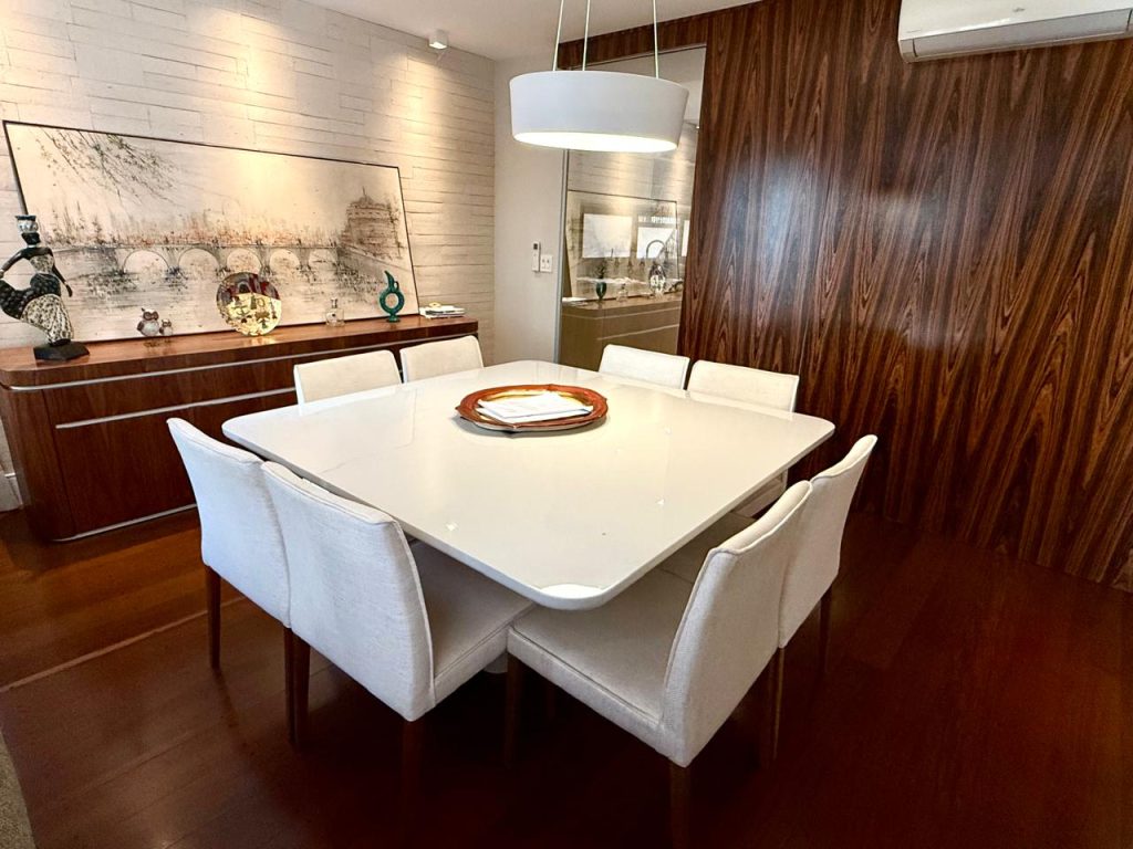 Apartamento exclusivo em Moema – 210m² de sofisticação