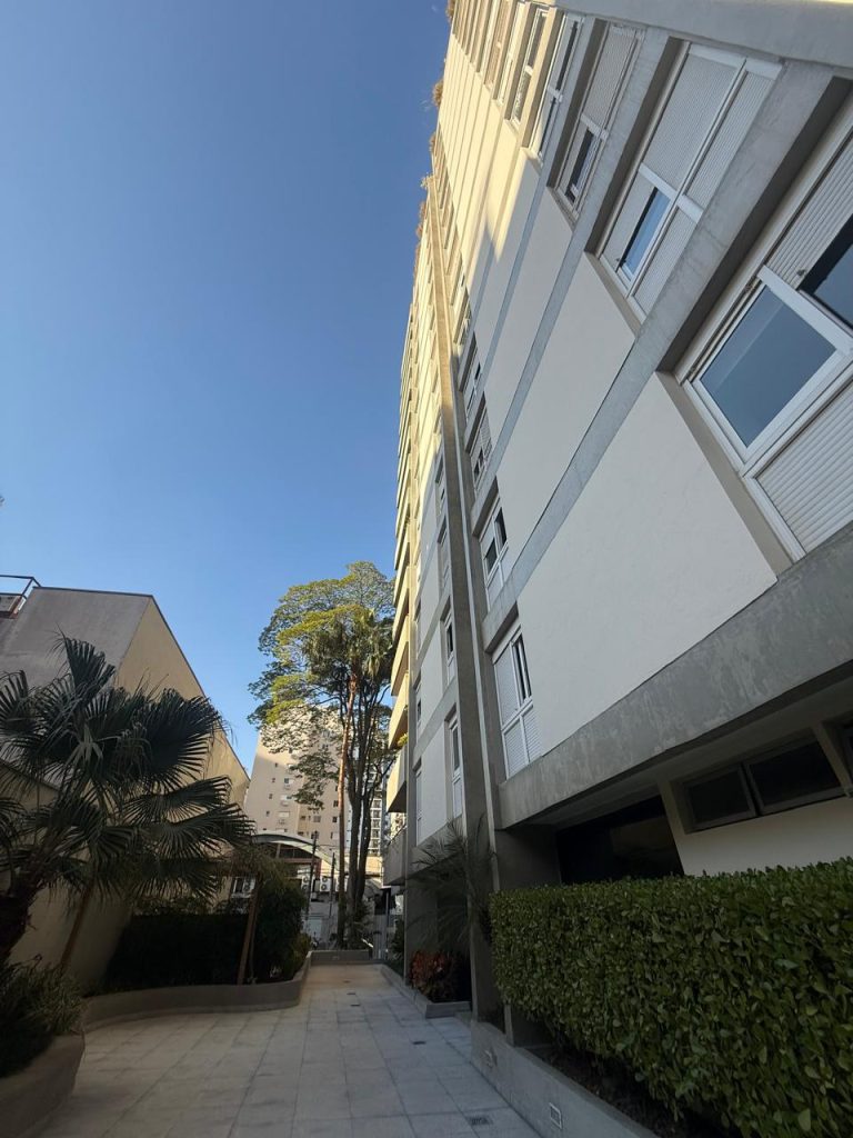 Apartamento exclusivo em Moema – 210m² de sofisticação