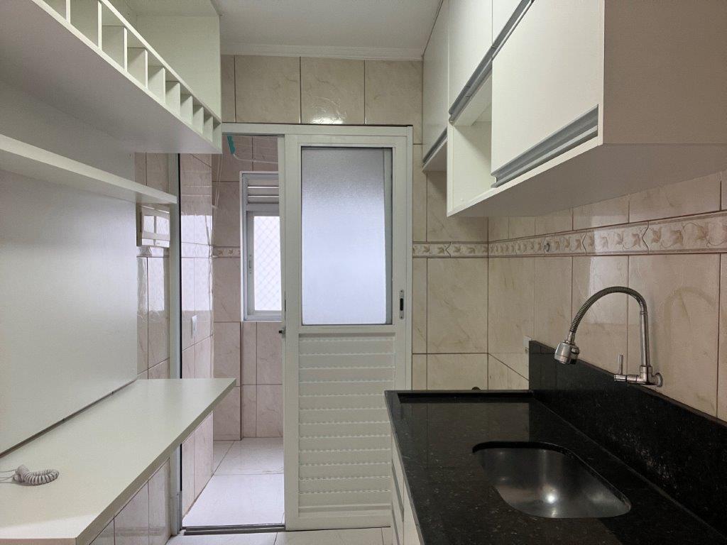 APARTAMENTO À VENDA NO PQ. MARIA DOMITILIA COM 2 DORMITÓRIOS SENDO UMA SUÍTE E COM VAGA