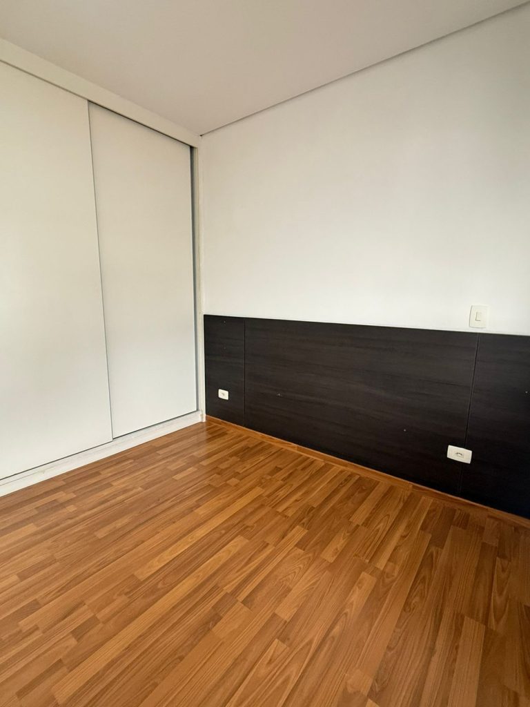 APARTAMENTO 2 DORMITORIOS (1suite) LAPA – A VENDA