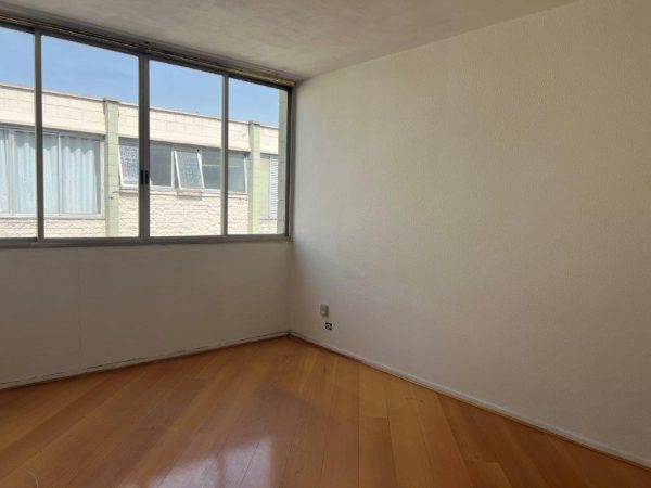 LAPA DE BAIXO APARTAMENTO À VENDA COM UM DORMITÓRIO