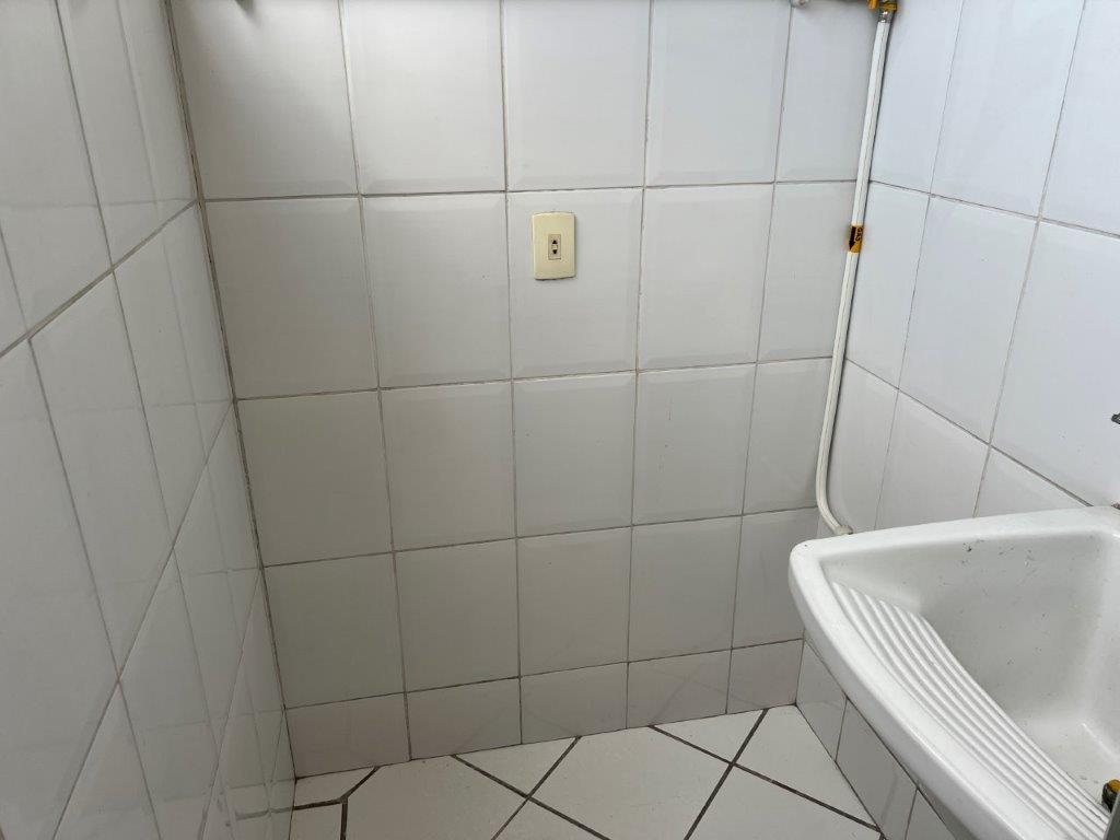 APARTAMENTO À VENDA COM UM DORMITÓRIO AU 55 m2 LAPA DE BAIXO