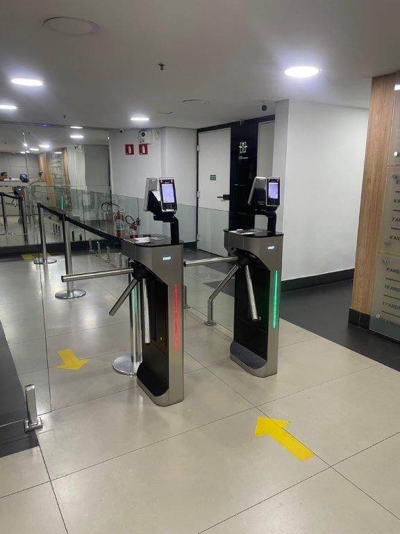 LAPA CONJUNTO À VENDA PRÓXIMO DO FORUM DA LAPA