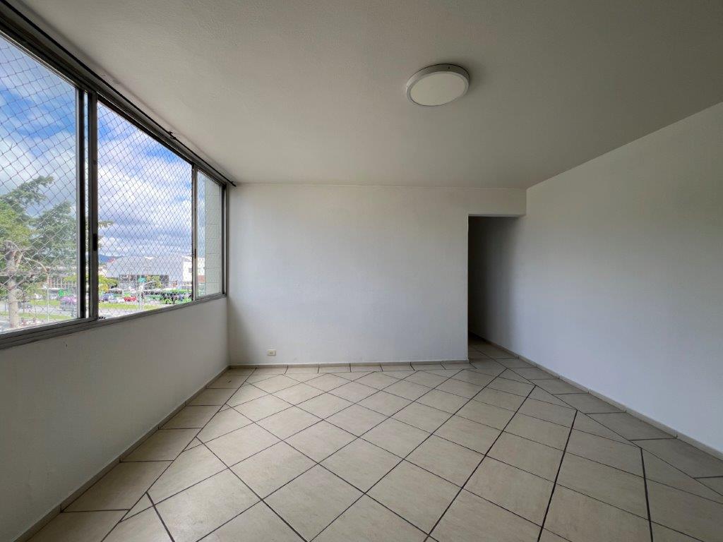 APARTAMENTO À VENDA COM UM DORMITÓRIO AU 55 m2 LAPA DE BAIXO