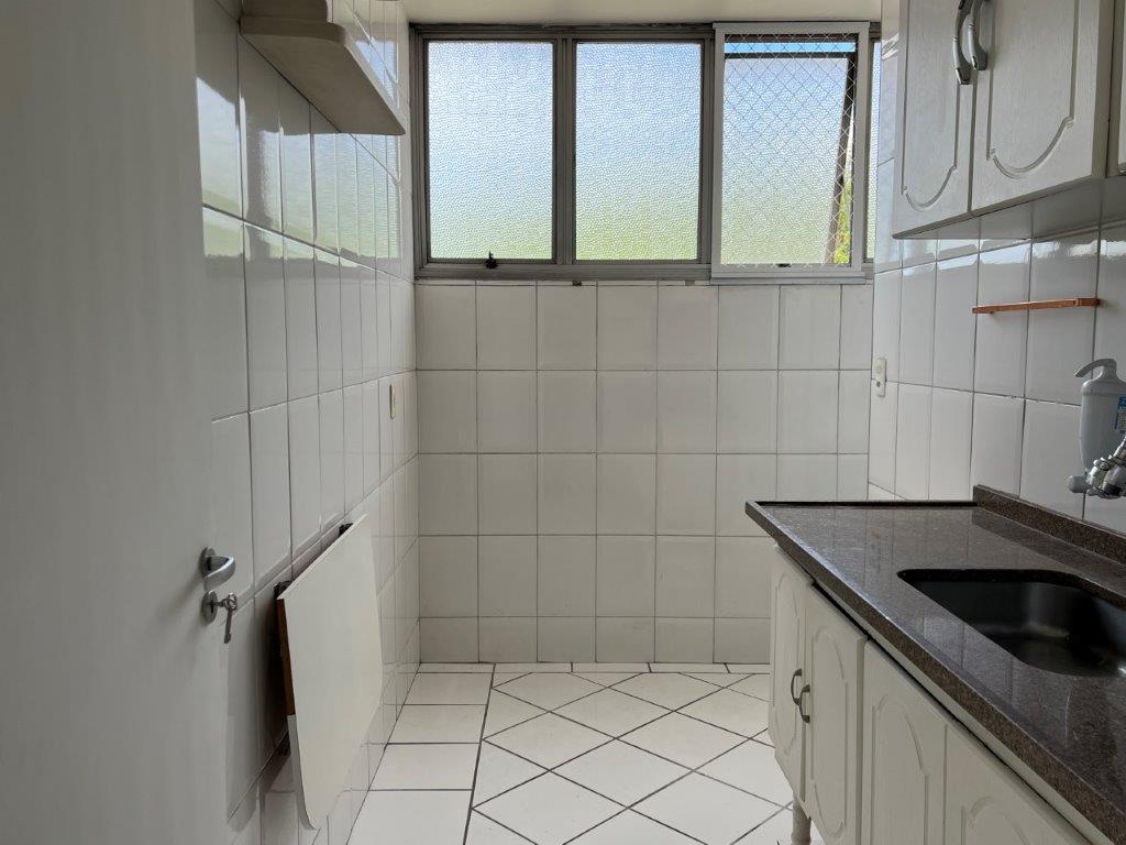 APARTAMENTO À VENDA COM UM DORMITÓRIO AU 55 m2 LAPA DE BAIXO