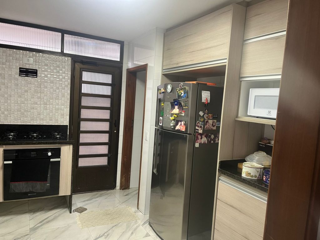 SOBRADO 4 DORMITORIOS – VENDA