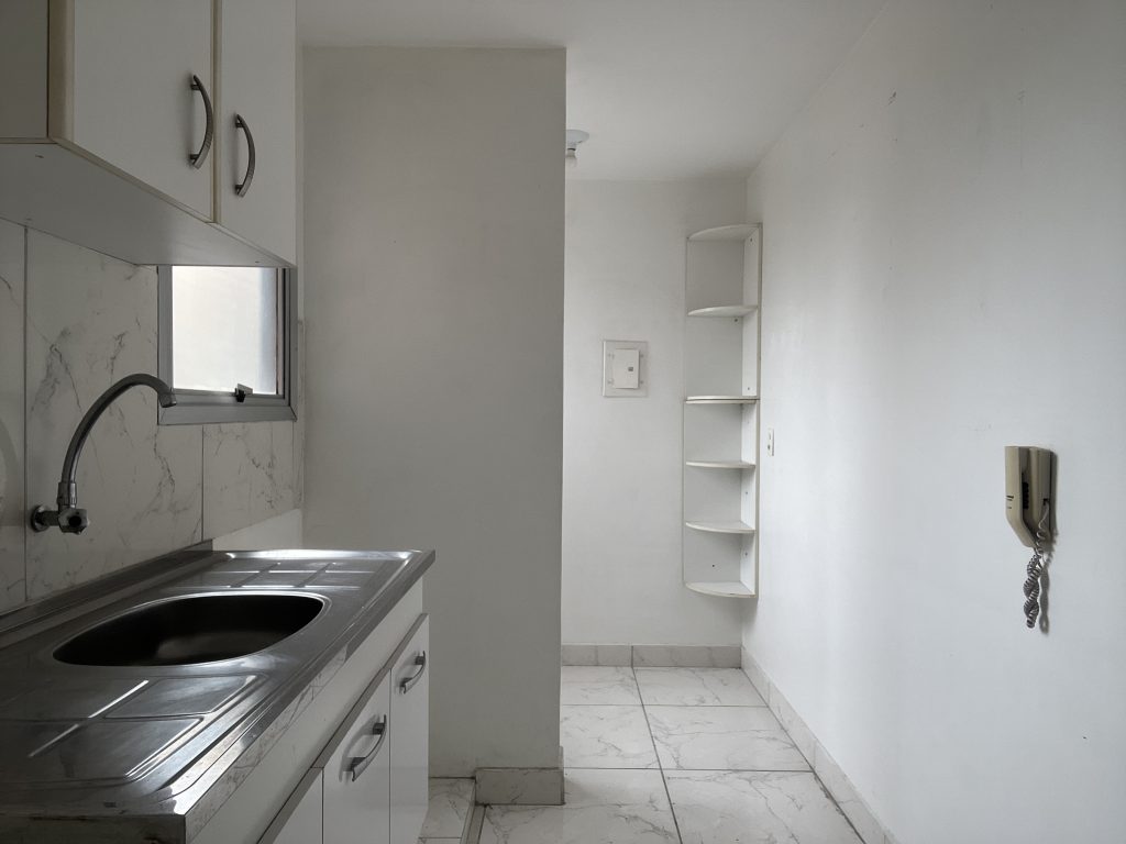 LAPA DE BAIXO APARTAMENTO PARA LOCAÇÃO COM 2 QUARTOS E VAGA DE GARAGEM