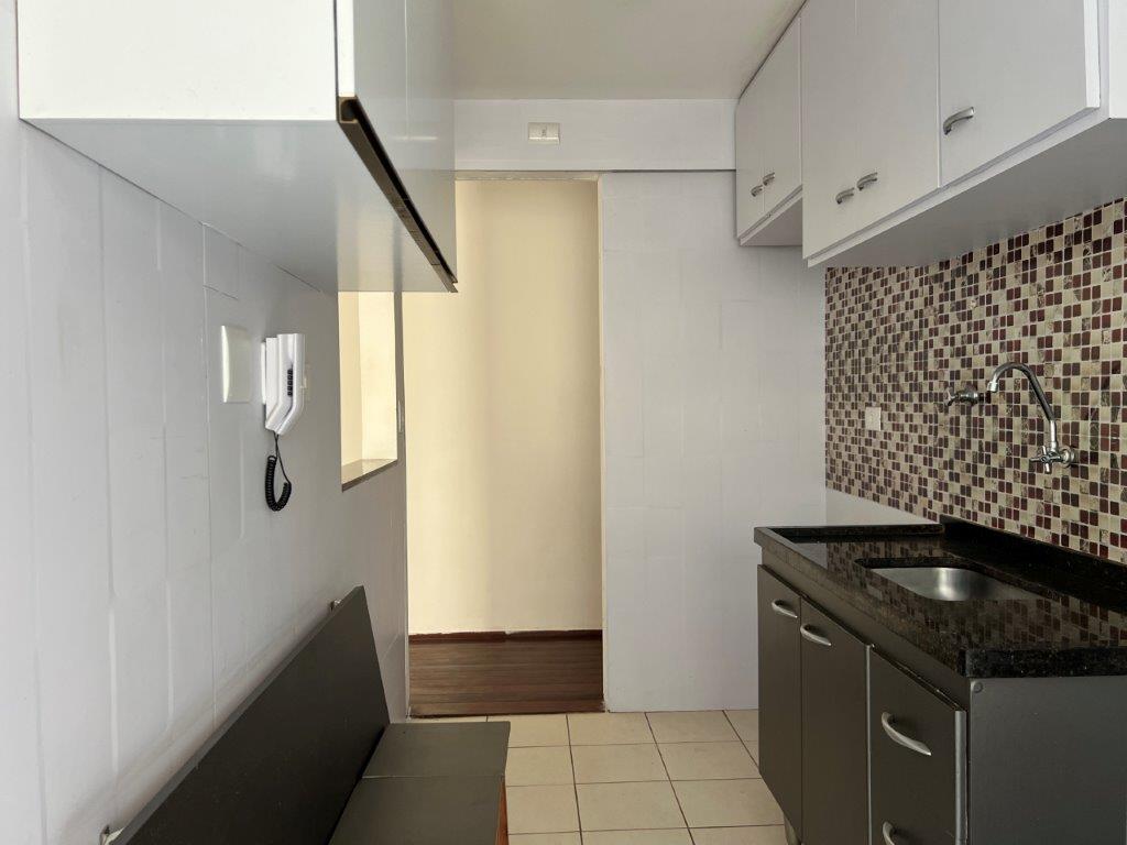 APARTAMENTO PARA LOCAÇÃO PRÓXIMO DO PARQUE VILA LOBOS COM 2 DORMITÓRIOS E VAGA FIXA