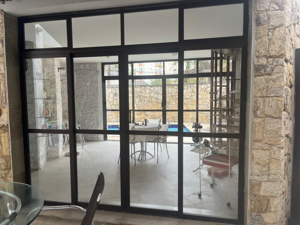 SOBRADO 4 DORMITORIOS – VENDA