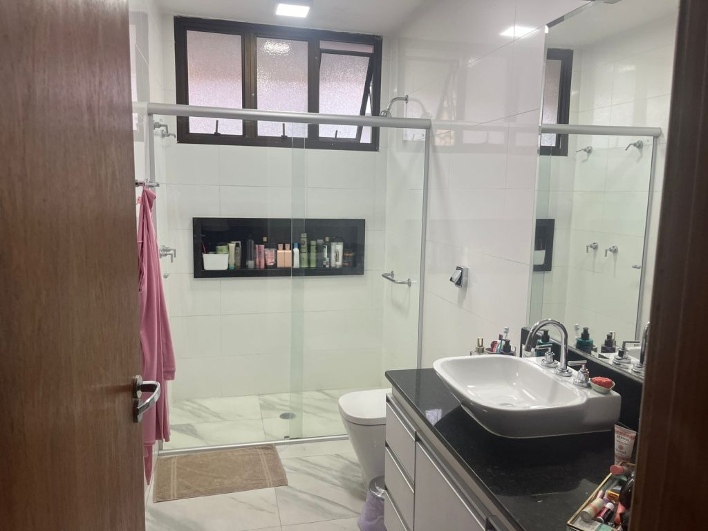 SOBRADO 4 DORMITORIOS – VENDA