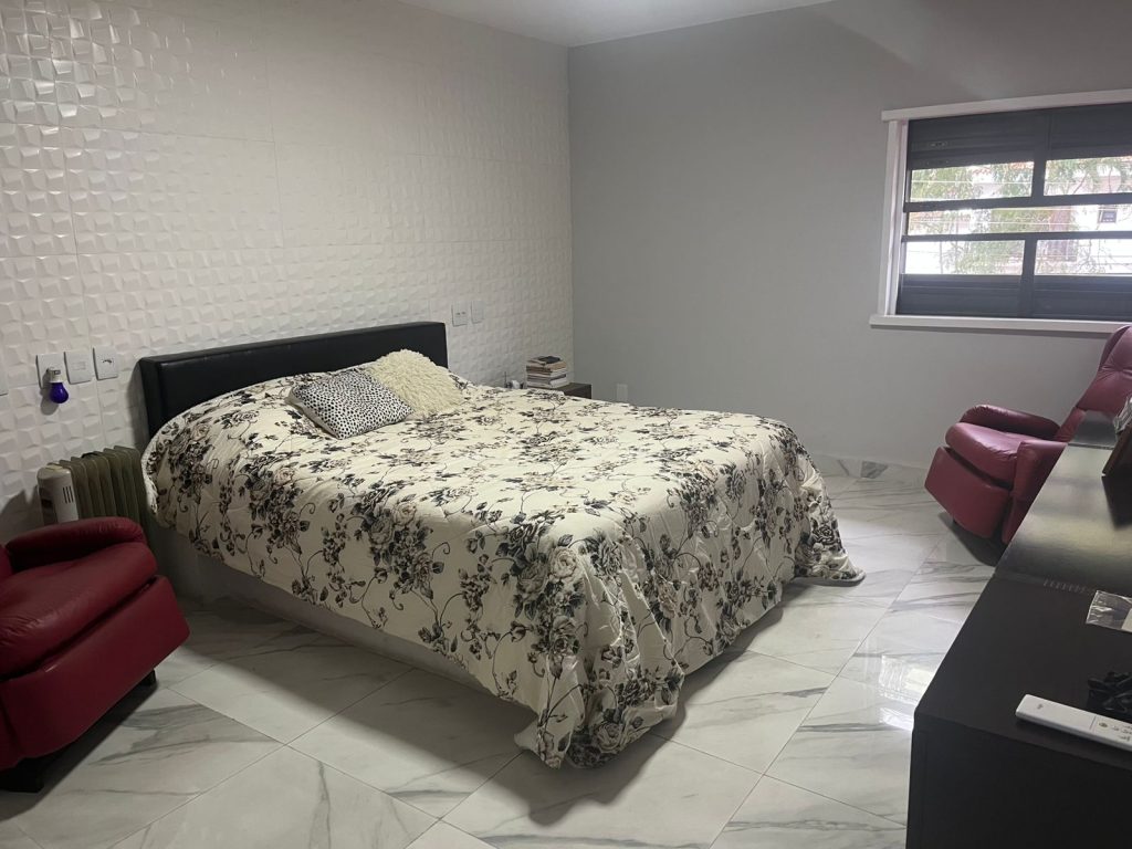 SOBRADO 4 DORMITORIOS – VENDA