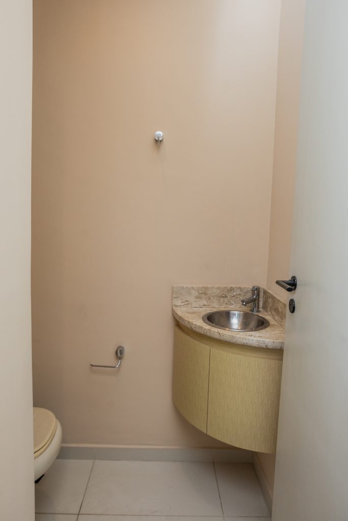 BUTANTÃ COBERTUA PARA LOCAÇÃO COM 3 SUÍTES E 3 VAGAS