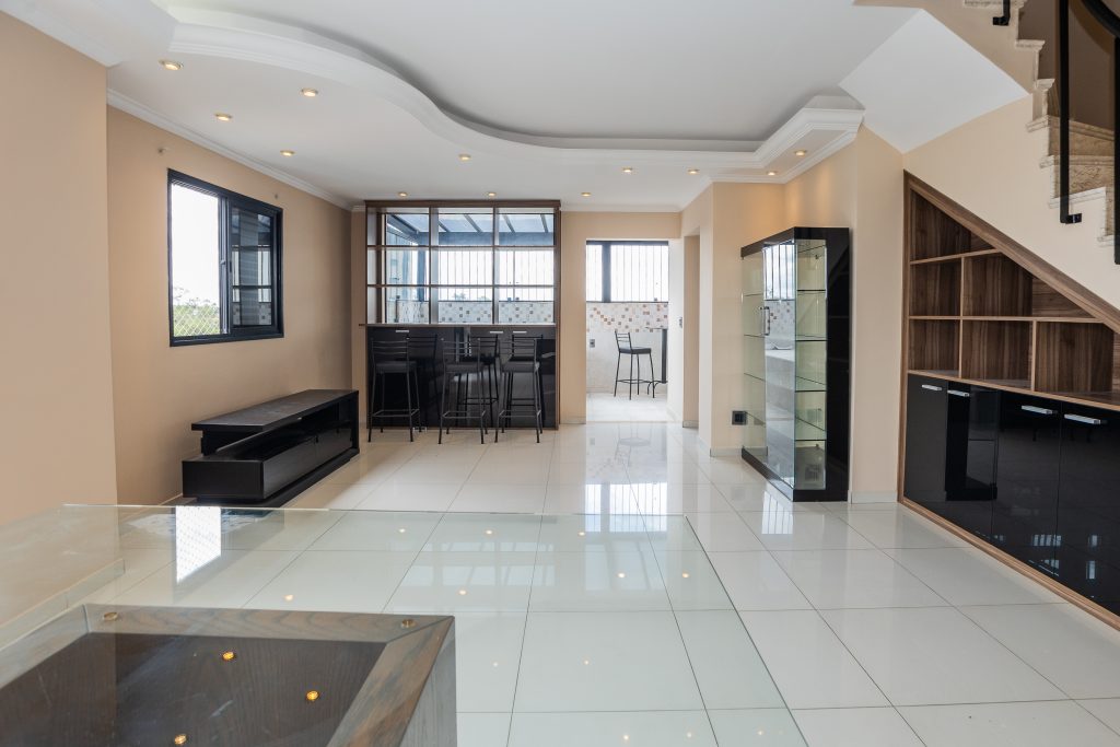 BUTANTÃ COBERTUA PARA LOCAÇÃO COM 3 SUÍTES E 3 VAGAS