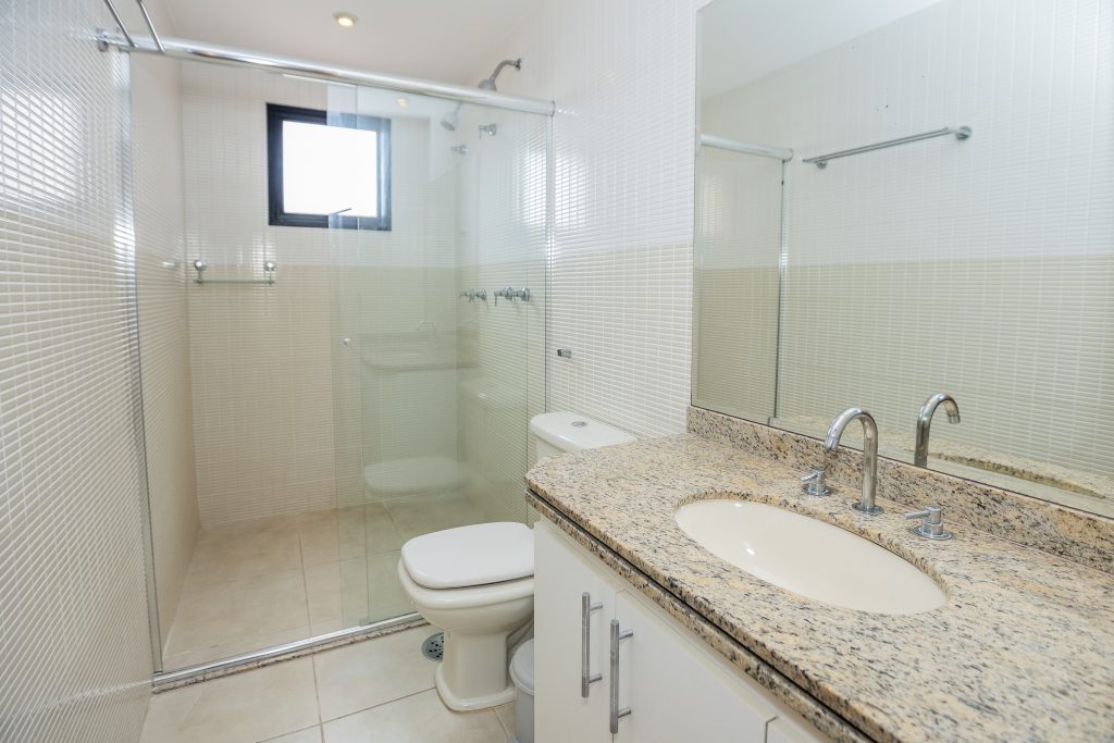 BUTANTÃ COBERTUA PARA LOCAÇÃO COM 3 SUÍTES E 3 VAGAS