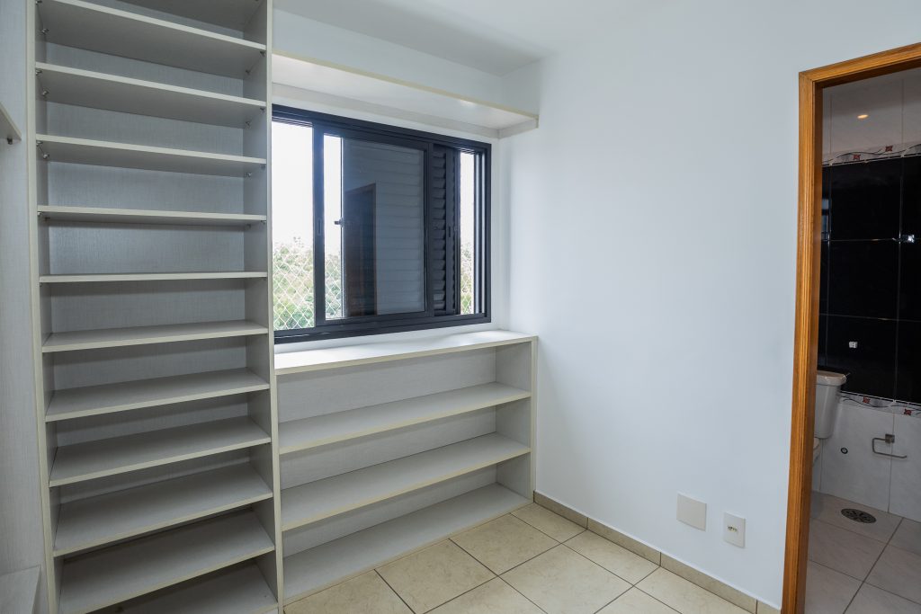 BUTANTÃ COBERTUA PARA LOCAÇÃO COM 3 SUÍTES E 3 VAGAS