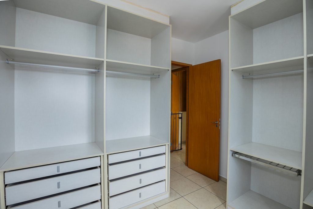 BUTANTÃ COBERTUA PARA LOCAÇÃO COM 3 SUÍTES E 3 VAGAS